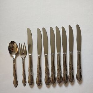 WM Rogers Oneida Fenway Stainless Steel Silverware Vintage Floral Knife Spoon